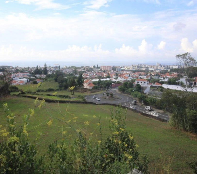 Terreno para Venda em Fajã de Baixo Foto 14