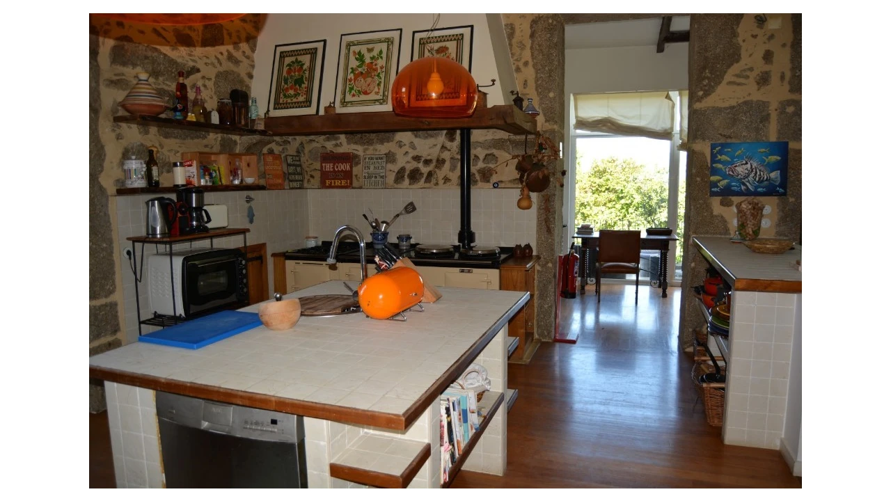 Quinta T5 para Venda em Caldelas, Sequeiros e Paranhos Foto 11