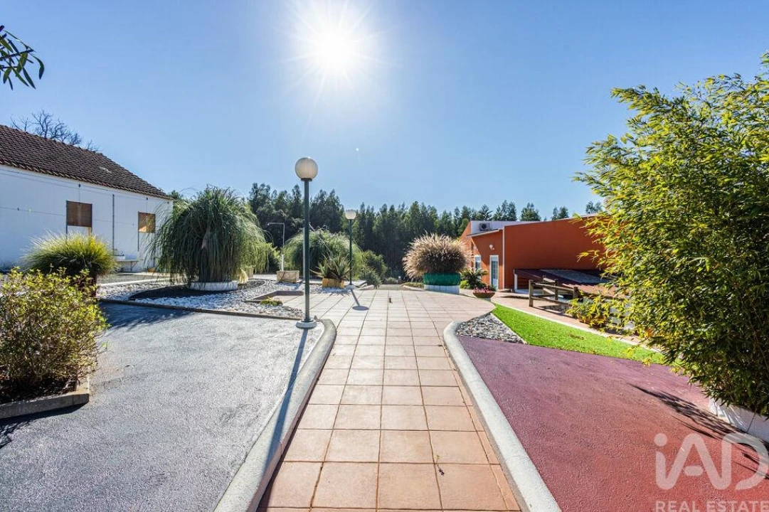 Moradia T3 para Venda em Alcobertas Foto 5