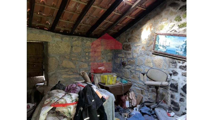 Moradia para Venda em Valbom (São Pedro), Passô e Valbom (São Martinho) Foto 6