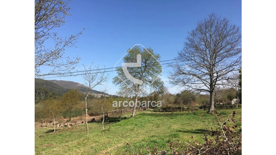 Terreno para Venda em Candemil e Gondar Foto 6
