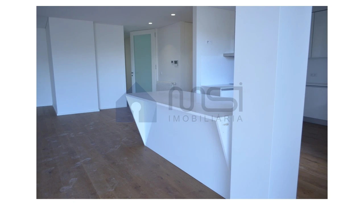 Apartamento T4 para Venda em Matosinhos e Leça da Palmeira Foto 1