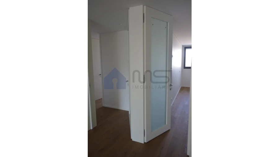 Apartamento T4 para Venda em Matosinhos e Leça da Palmeira Foto 7