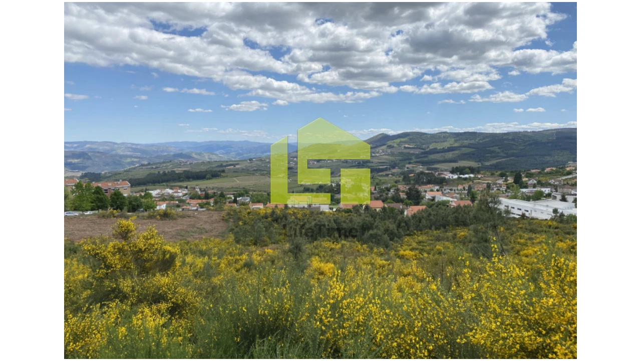 Terreno para Venda em Sabrosa Foto 1