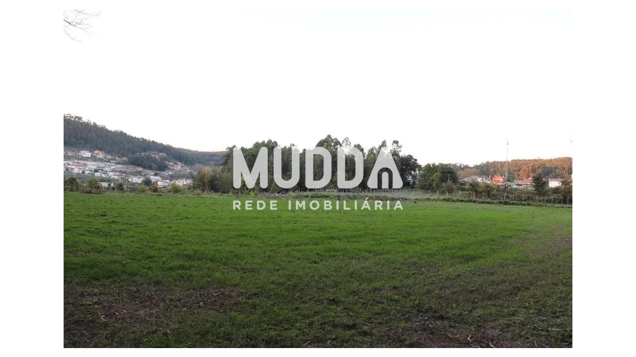 Terreno para Venda em Romariz Foto 2