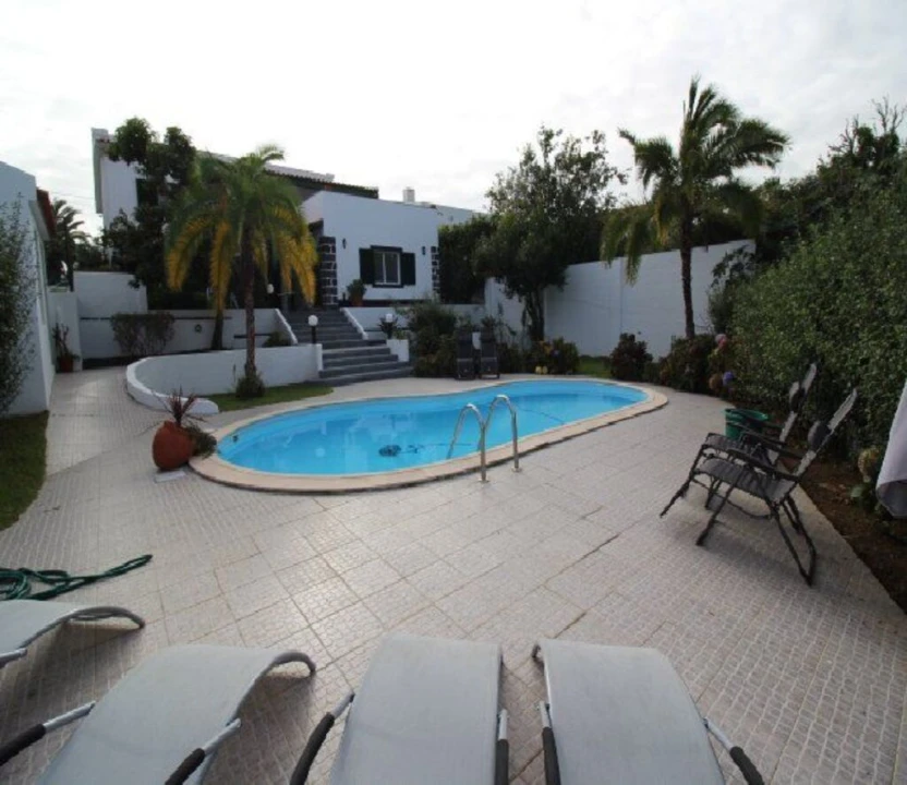 Moradia T4 para Venda em Rosto do Cão (Livramento) Foto 37