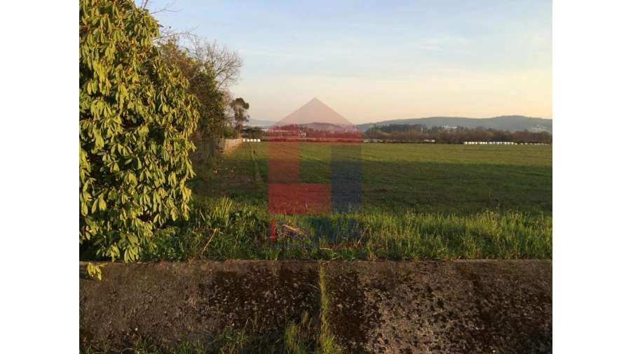 Terreno para Venda em Cabanelas Foto 2