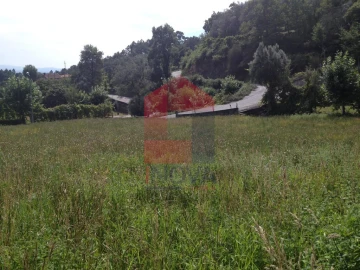 Terreno para Venda em Sande, Vilarinho, Barros e Gomide