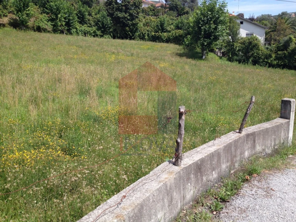 Terreno para Venda em Sande, Vilarinho, Barros e Gomide Foto 2