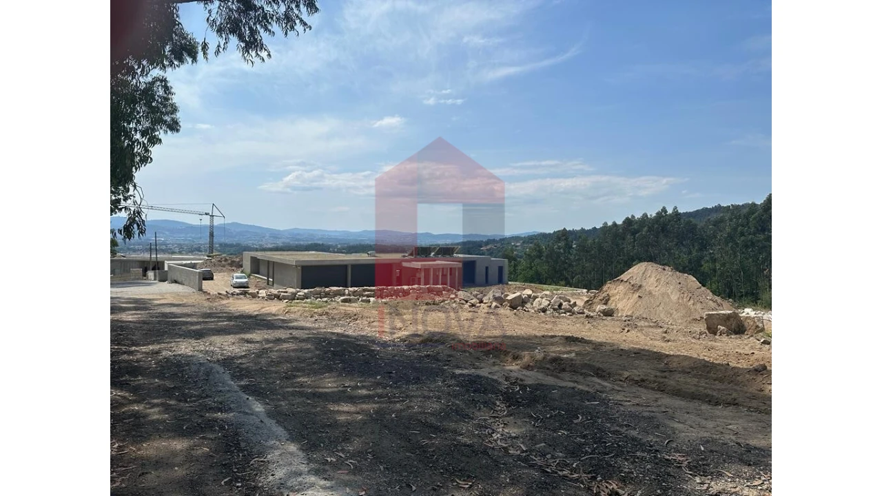 Terreno para Venda em Escariz (São Mamede) e Escariz (São Martinho) Foto 2