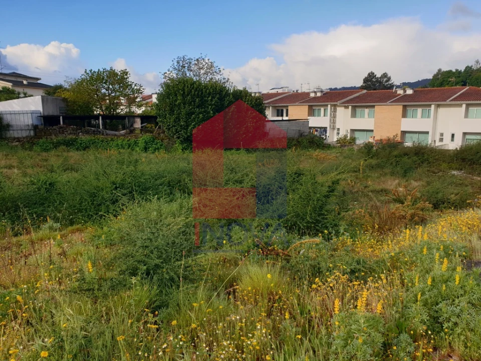 Terreno para Venda em Vila Verde e Barbudo Foto 2