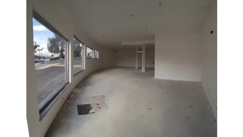 Loja para Venda em Leiria, Pousos, Barreira e Cortes