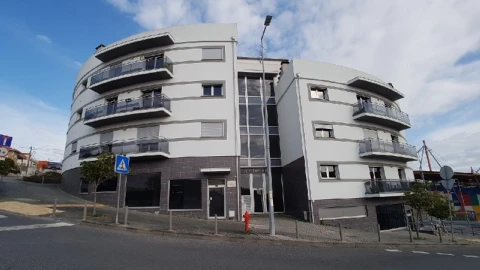 Loja para Venda em Leiria, Pousos, Barreira e Cortes