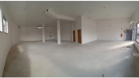 Loja para Venda em Leiria, Pousos, Barreira e Cortes