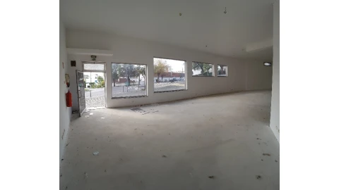 Loja para Venda em Leiria, Pousos, Barreira e Cortes