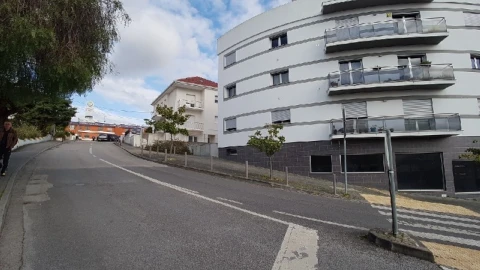 Loja para Venda em Leiria, Pousos, Barreira e Cortes