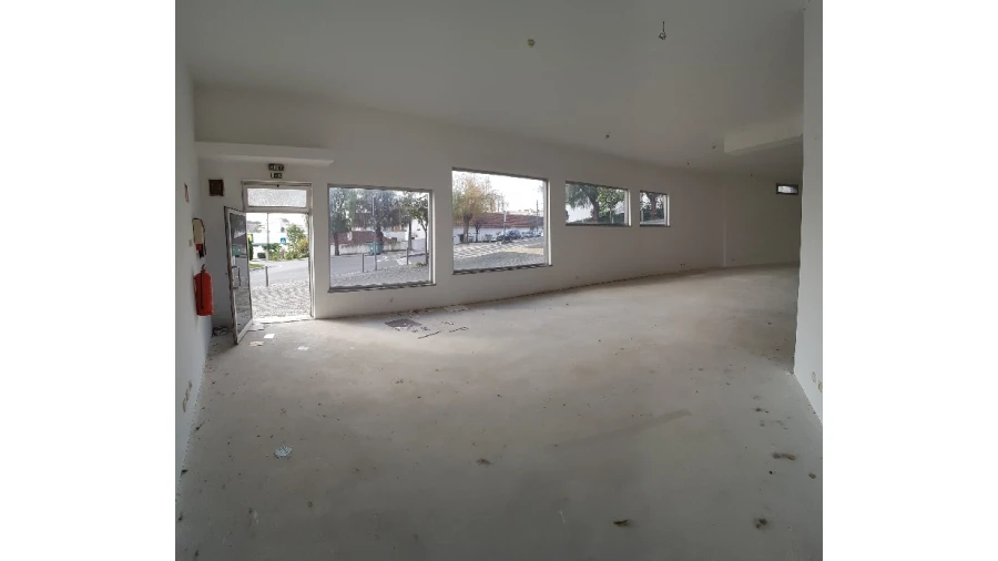 Loja para Venda em Leiria, Pousos, Barreira e Cortes Foto 8
