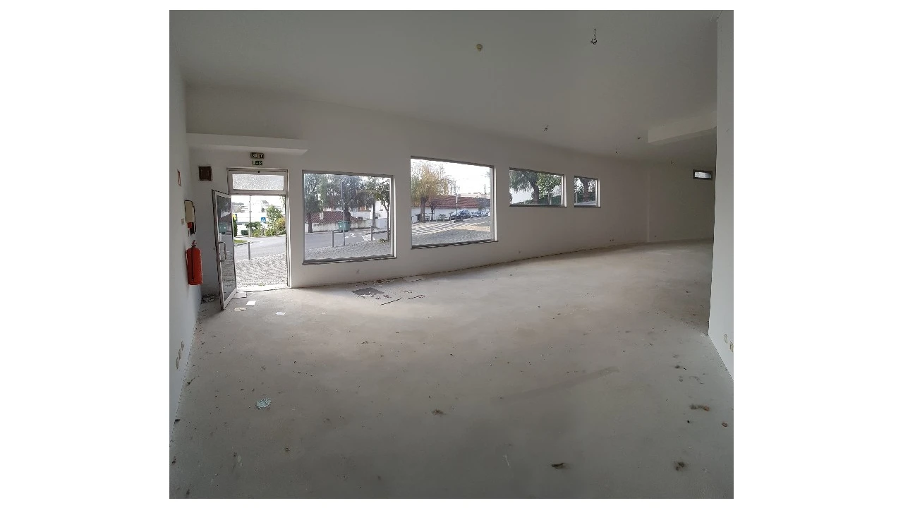 Loja para Venda em Leiria, Pousos, Barreira e Cortes Foto 8