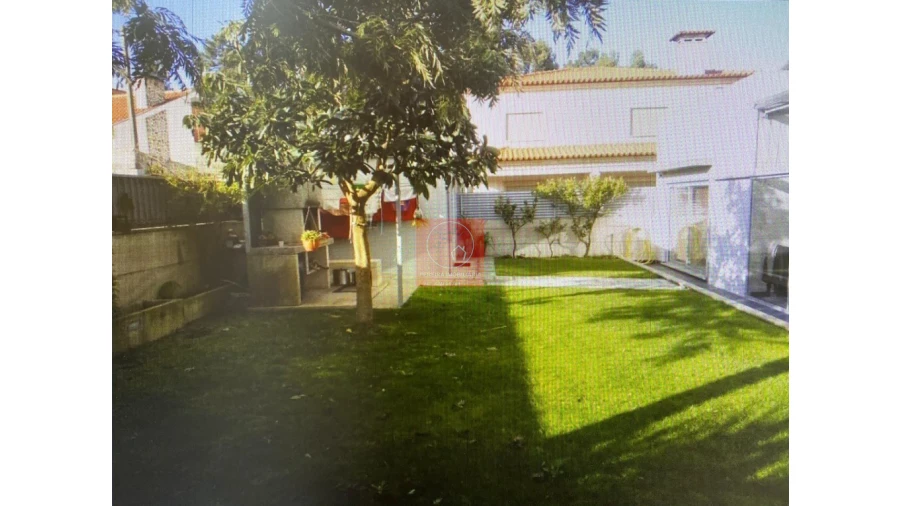 Moradia T6 para Venda em Antas Foto 2