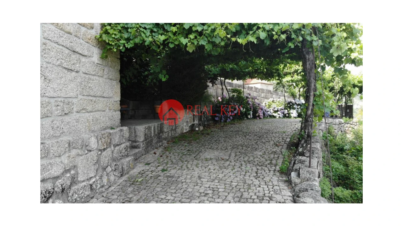 Moradia T6 para Venda em Gondar Foto 10