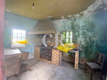 Moradia T5 para Venda em Castanheira de Pêra e Coentral