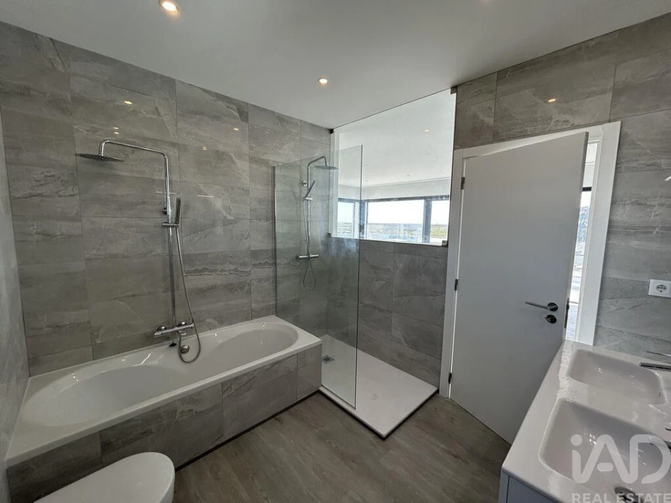 Moradia T6 para Venda em Tavira (Santa Maria e Santiago) Foto 18