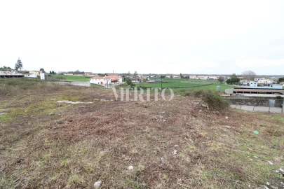 Terreno para Venda em Guilhabreu