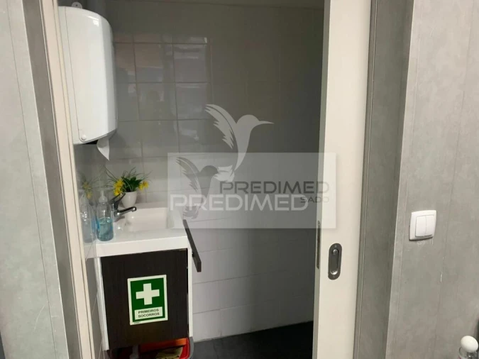 Loja para Venda em Azeitão (São Lourenço e São Simão) Foto 5