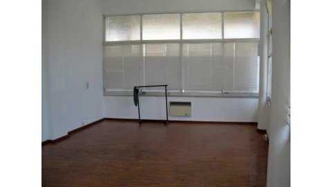 Loja para Venda em Almada, Cova da Piedade, Pragal e Cacilhas