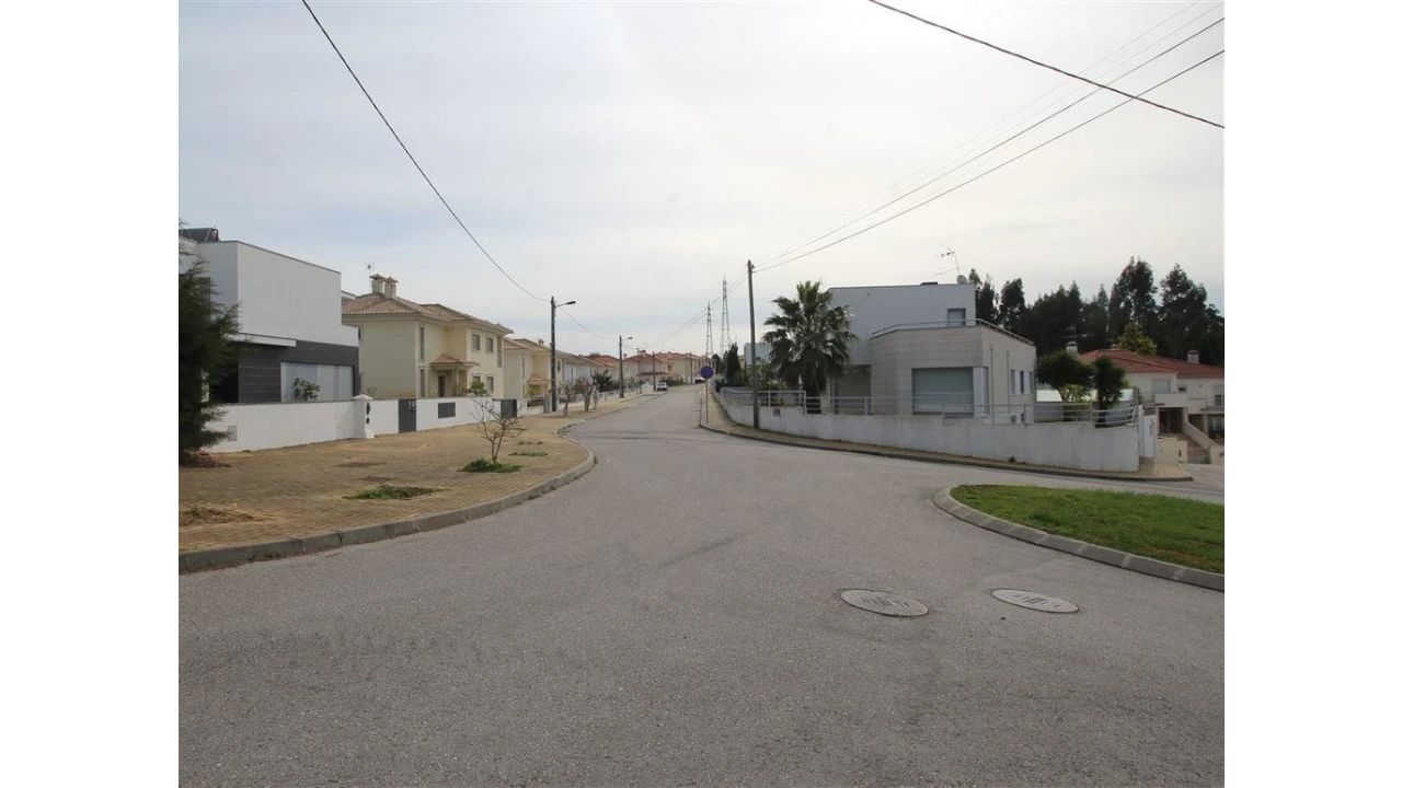 Terreno para Venda em Assafarge e Antanhol Foto 1