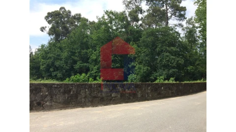 Terreno para Venda em Vila Verde e Barbudo