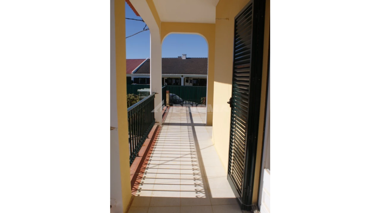 Moradia T5 para Venda em Benquerenças Foto 10