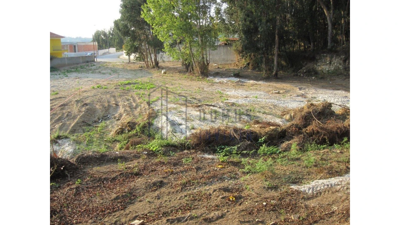 Terreno para Venda em Gondomar (São Cosme), Valbom e Jovim Foto 3