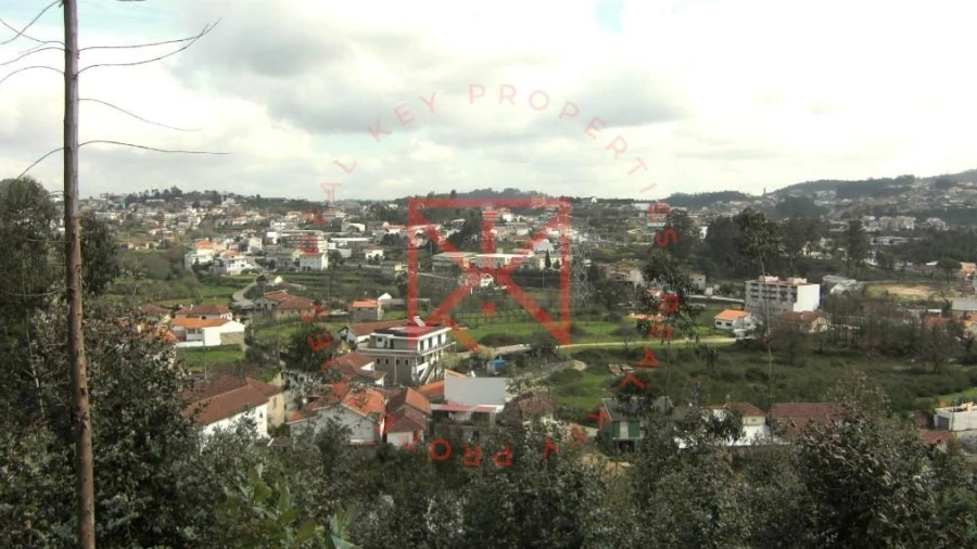 Terreno para Venda em Lordelo