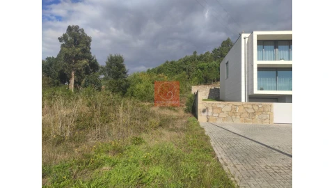 Terreno para Venda em Vila Nova de Anha