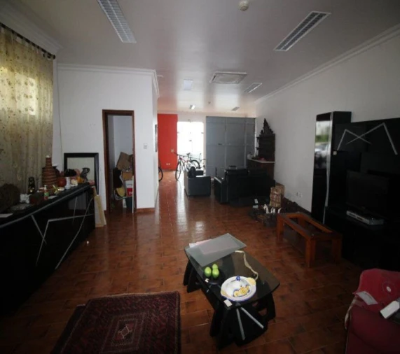 Loja para Arrendamento em Arrifes Foto 10