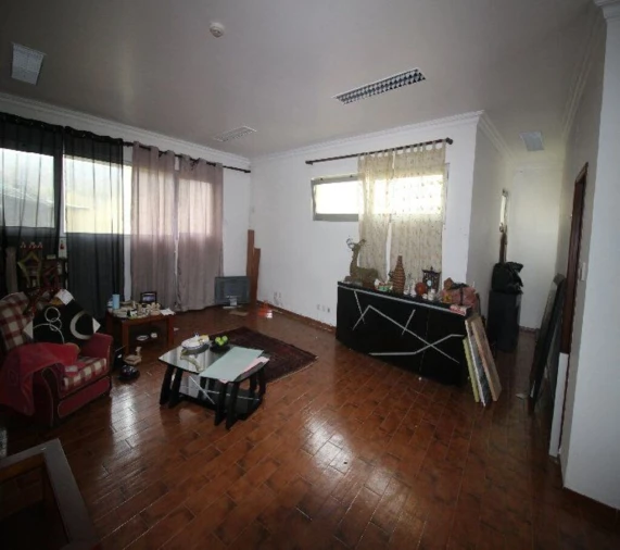 Loja para Arrendamento em Arrifes Foto 7