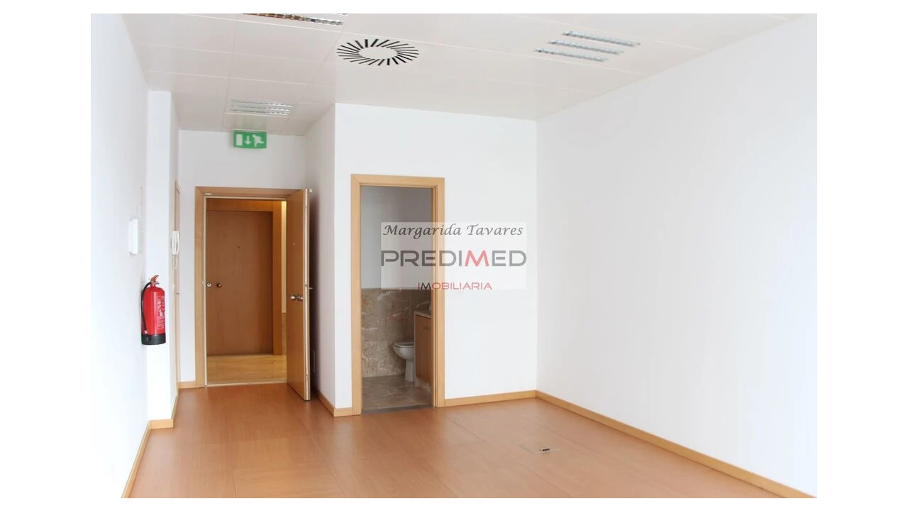 Escritório para Venda em Olivais Foto 3