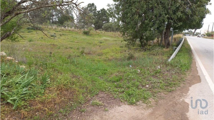 Terreno para Arrendamento em Quarteira Foto 2