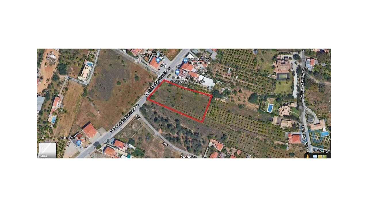 Terreno para Arrendamento em Quarteira Foto 1