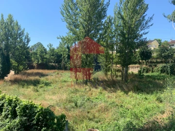 Terreno para Venda em Vila Verde e Barbudo