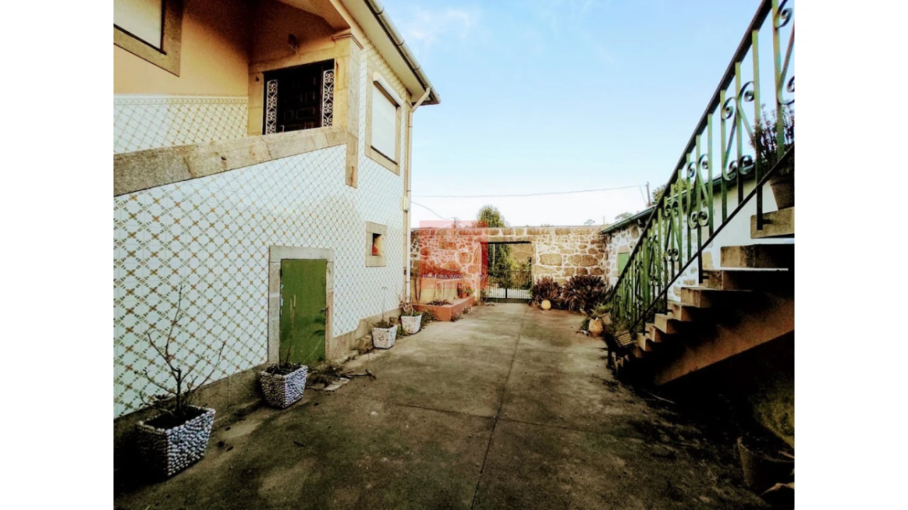 Quinta T5 para Venda em Gião Foto 2