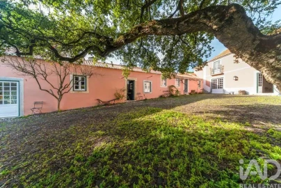 Moradia T10 para Venda em Barcarena