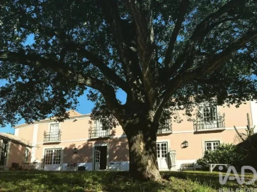 Moradia T10 para Venda em Barcarena