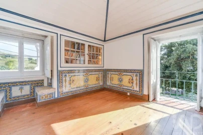 Moradia T10 para Venda em Barcarena