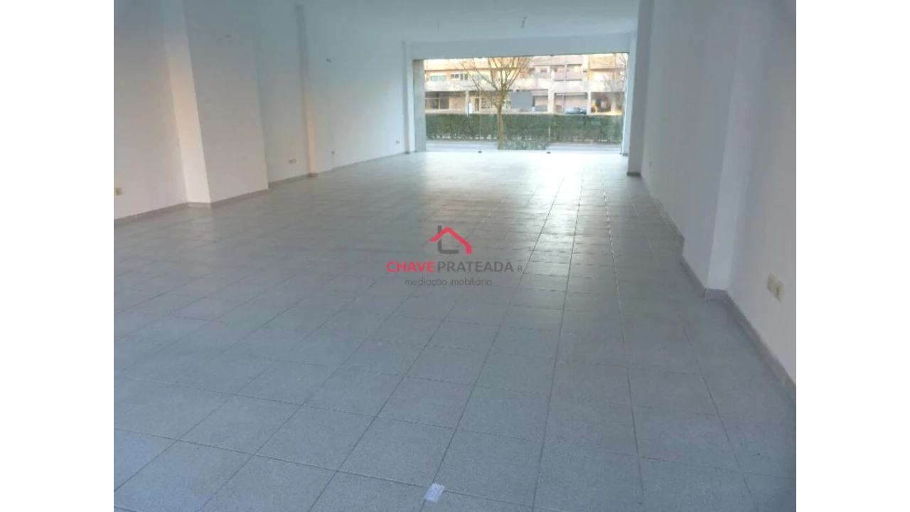 Loja para Venda em São Vitor (Braga) Foto 1