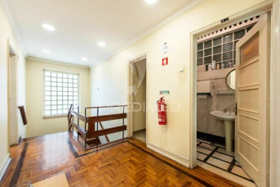Moradia T5 para Venda em Alvalade