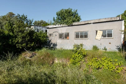 Moradia T5 para Venda em Alvalade