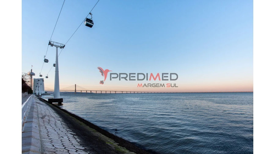 Moradia T5 para Venda em Alvalade Foto 20