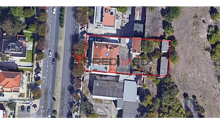 Moradia T5 para Venda em Alvalade